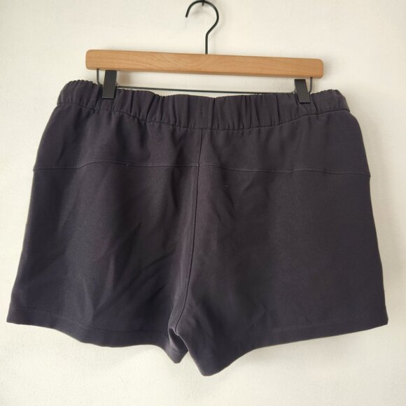 Lululemon Black On the Fly Shorts Running Activewear Women's 10 - Picture 4 of 9